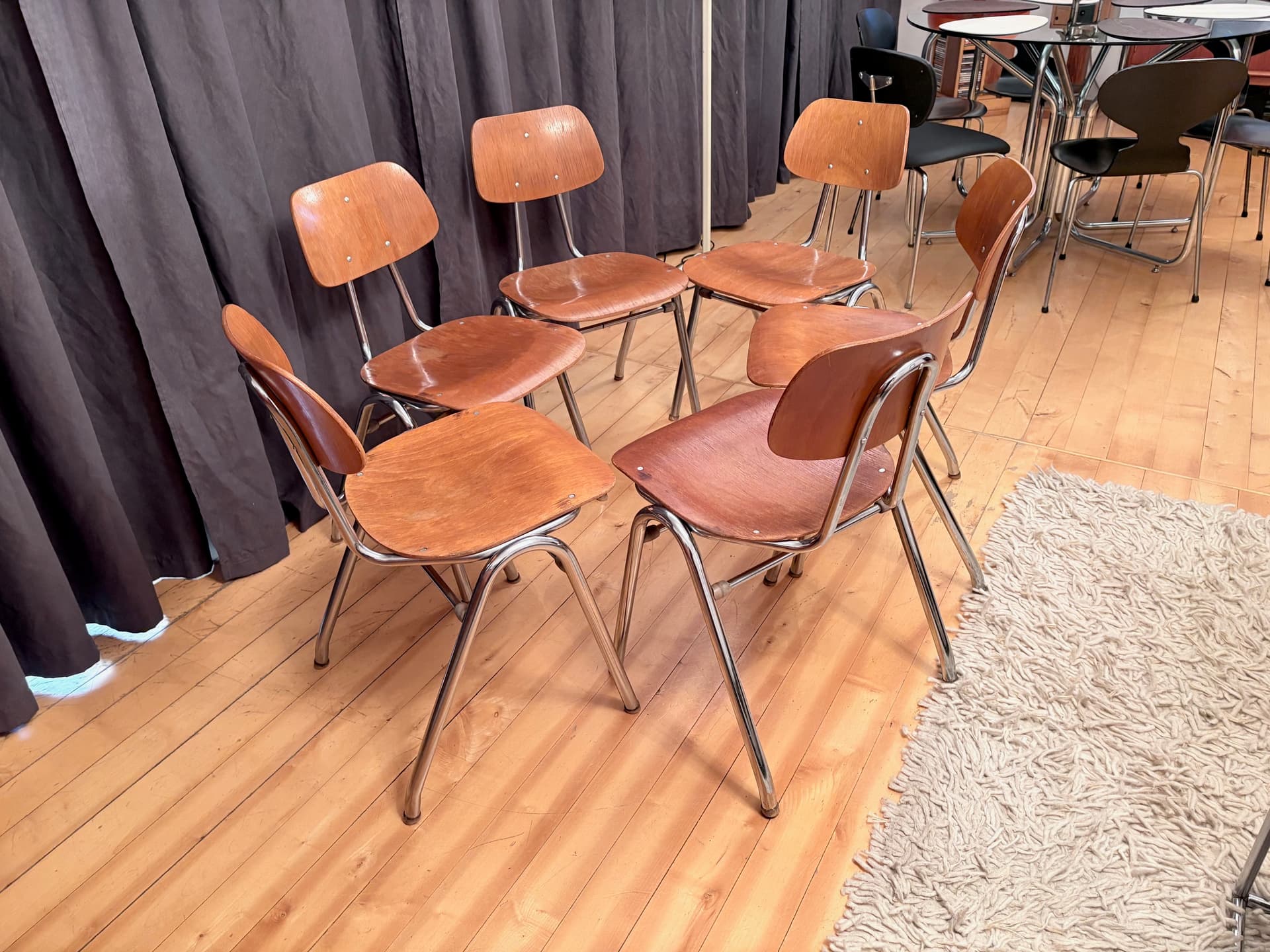 Komplet sześciu krzeseł KN-38, sklejka jasny brąz, stal chromowana, proj. K. Nothhelfer, Niemcy, lata 60. - 179131