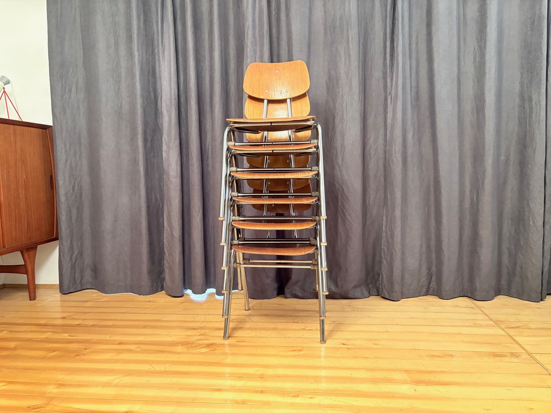 Komplet sześciu krzeseł KN-38, sklejka jasny brąz, stal chromowana, proj. K. Nothhelfer, Niemcy, lata 60. - 179134