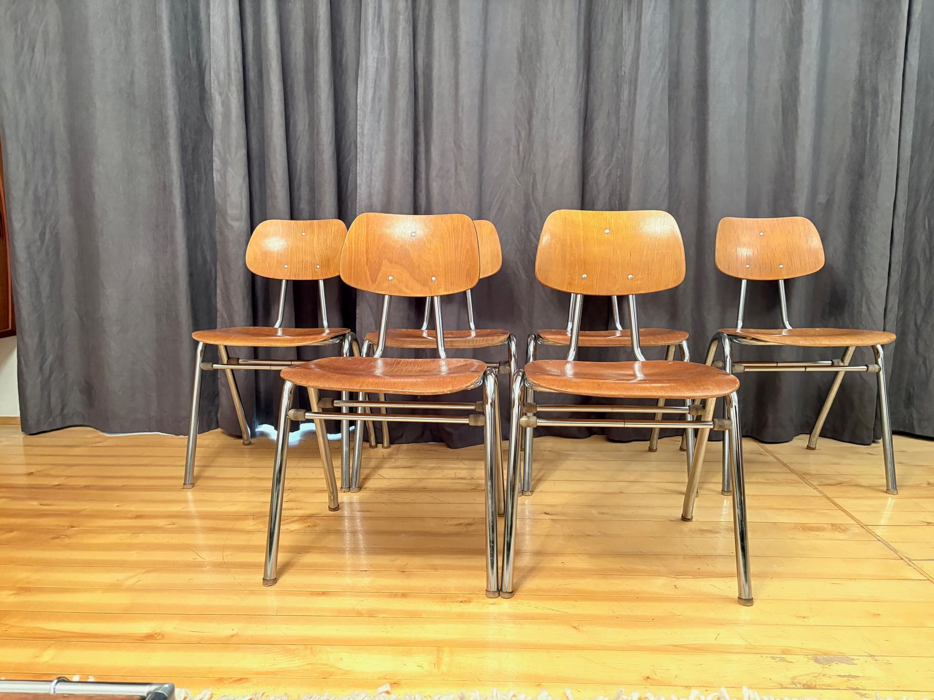 Komplet sześciu krzeseł KN-38, sklejka jasny brąz, stal chromowana, proj. K. Nothhelfer, Niemcy, lata 60. - 179127