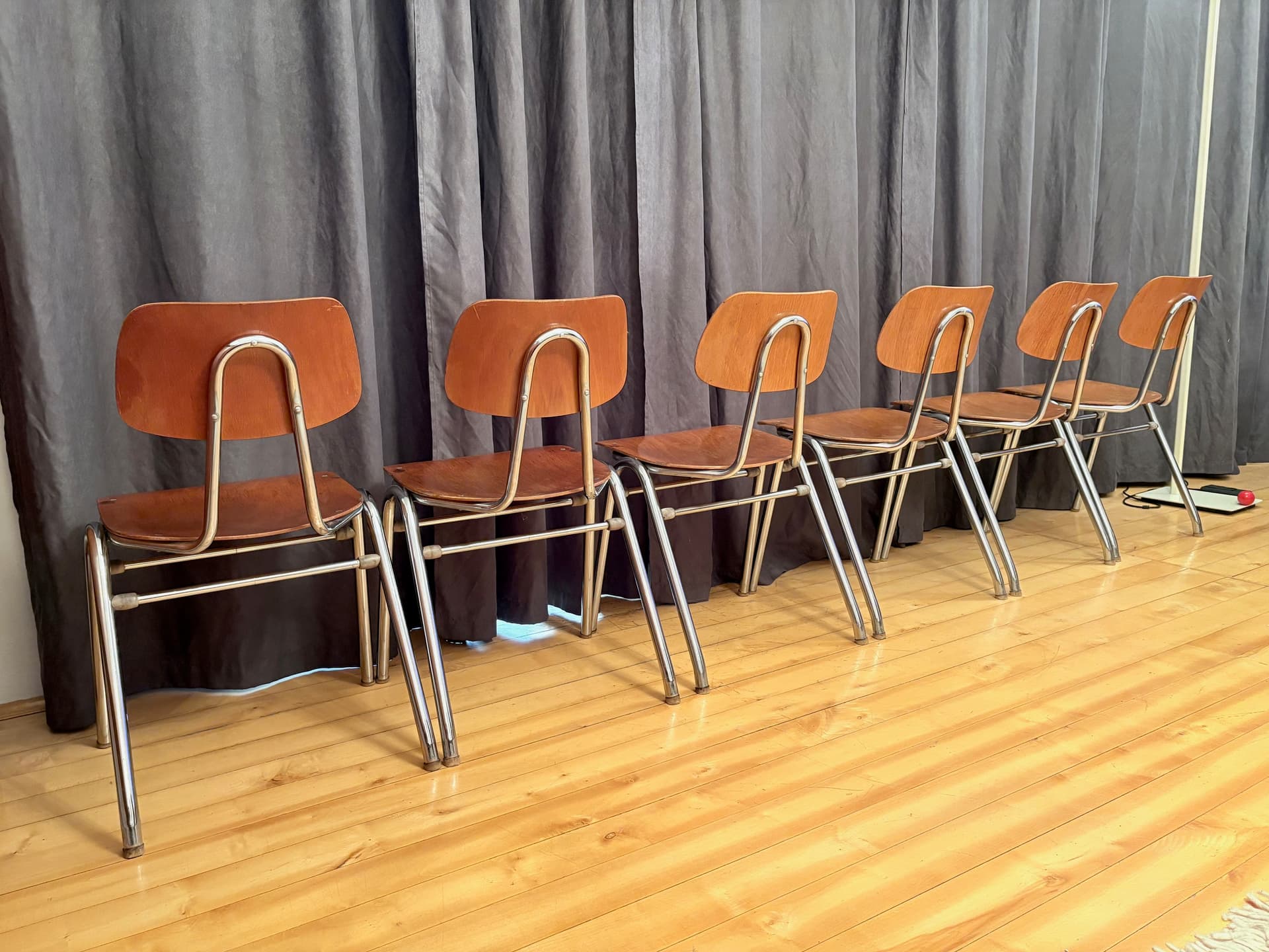 Komplet sześciu krzeseł KN-38, sklejka jasny brąz, stal chromowana, proj. K. Nothhelfer, Niemcy, lata 60. - 179130