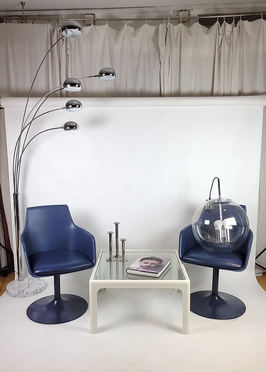 Pair of bucket chairs, navy blue plastic, 1990s. - 179346