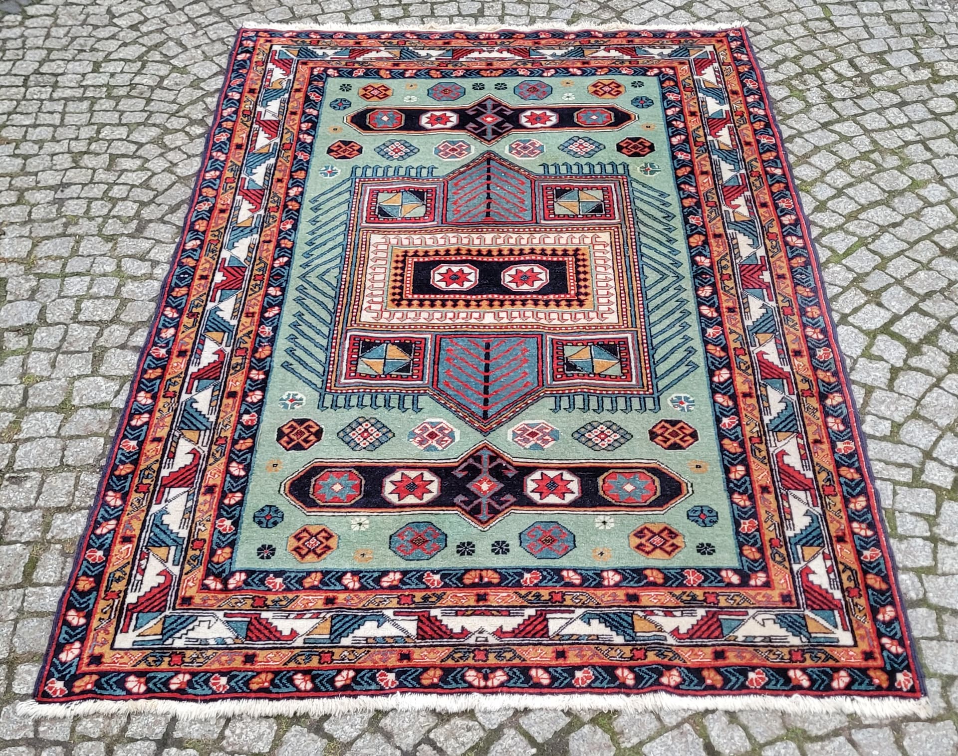 Rug Kazak, multicolor wool, Azerbaijan, 19th c. - 179790
