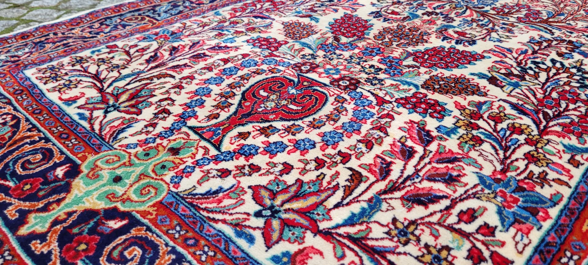 Rug Kashmar, 163x107 cm, ivory, wool, Iran, 1990s. - 179825