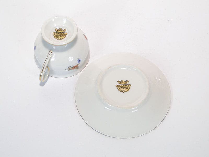 Chocolate Cup Biedermeier, ivory white porcelain, Denmark, early 20th c. - 180075