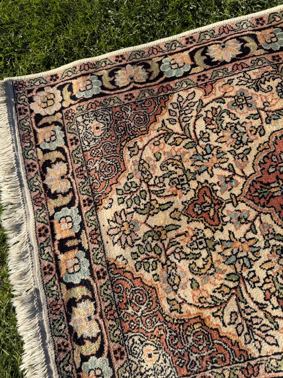 Rug Ghoum, 132x77 cm, beige silk, India - 180308