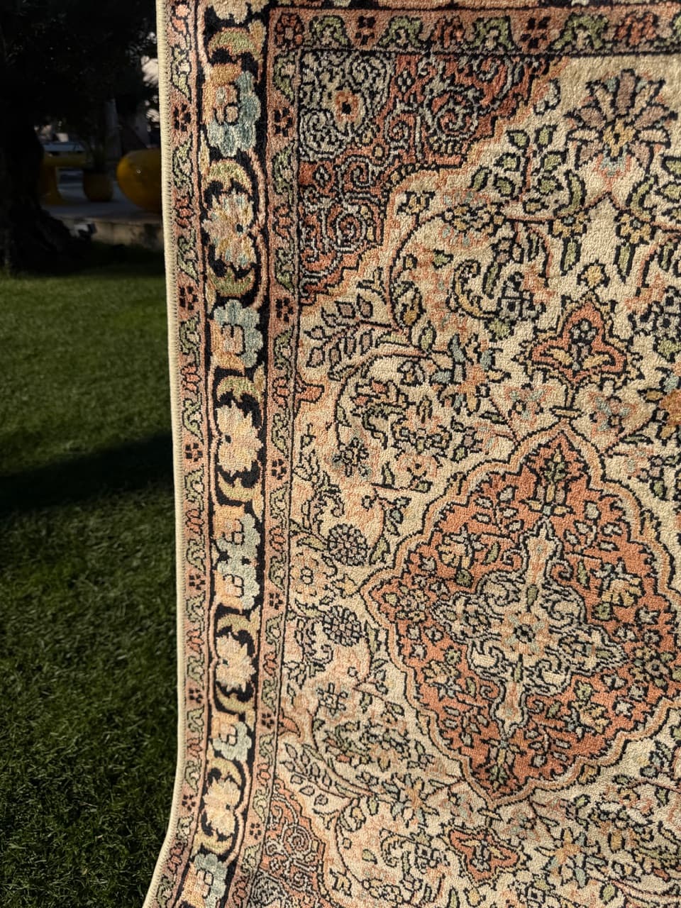 Rug Ghoum, 132x77 cm, beige silk, India - 180301