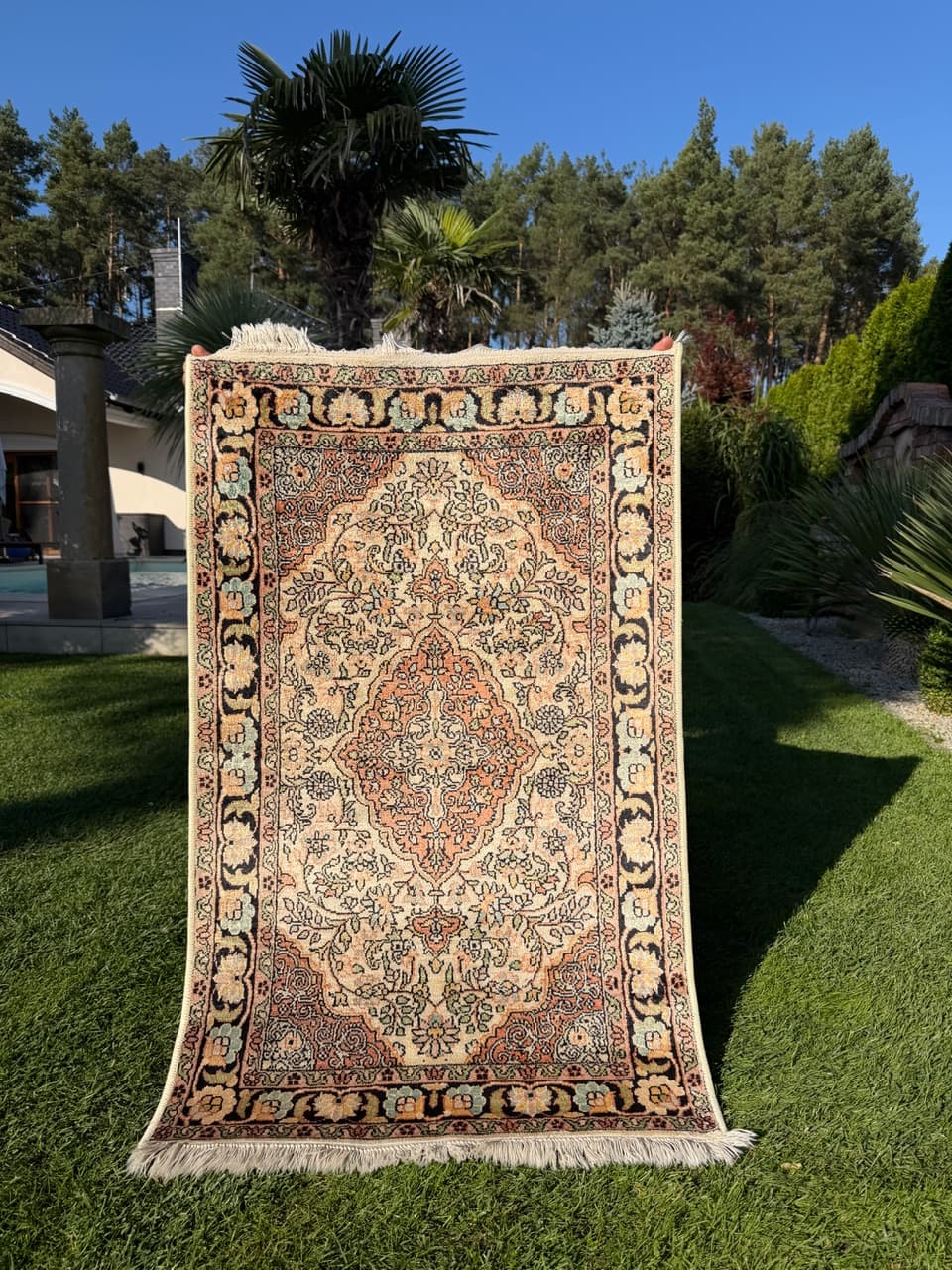 Rug Ghoum, 132x77 cm, beige silk, India - 180295