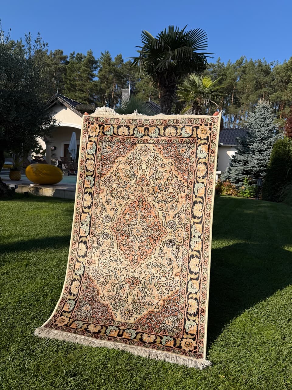 Rug Ghoum, 132x77 cm, beige silk, India - 180300