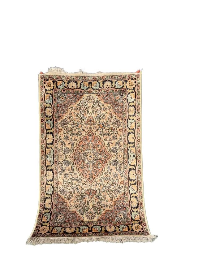 Rug Ghoum, 132x77 cm, beige silk, India - DIMENSION