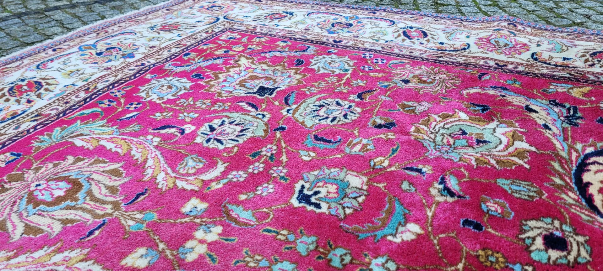 Rug Tabriz, 240x345 cm, multicolor wool, Iran, early 20th c. - 180397