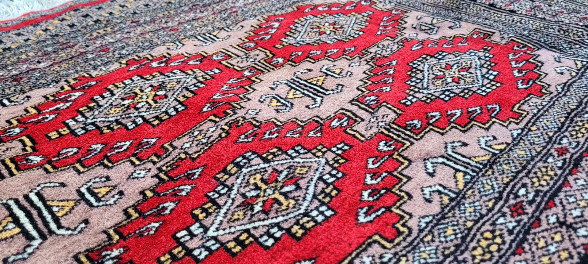Rug Buchara 103x130 cm, red, wool, Pakistan, 1980s. - 180503