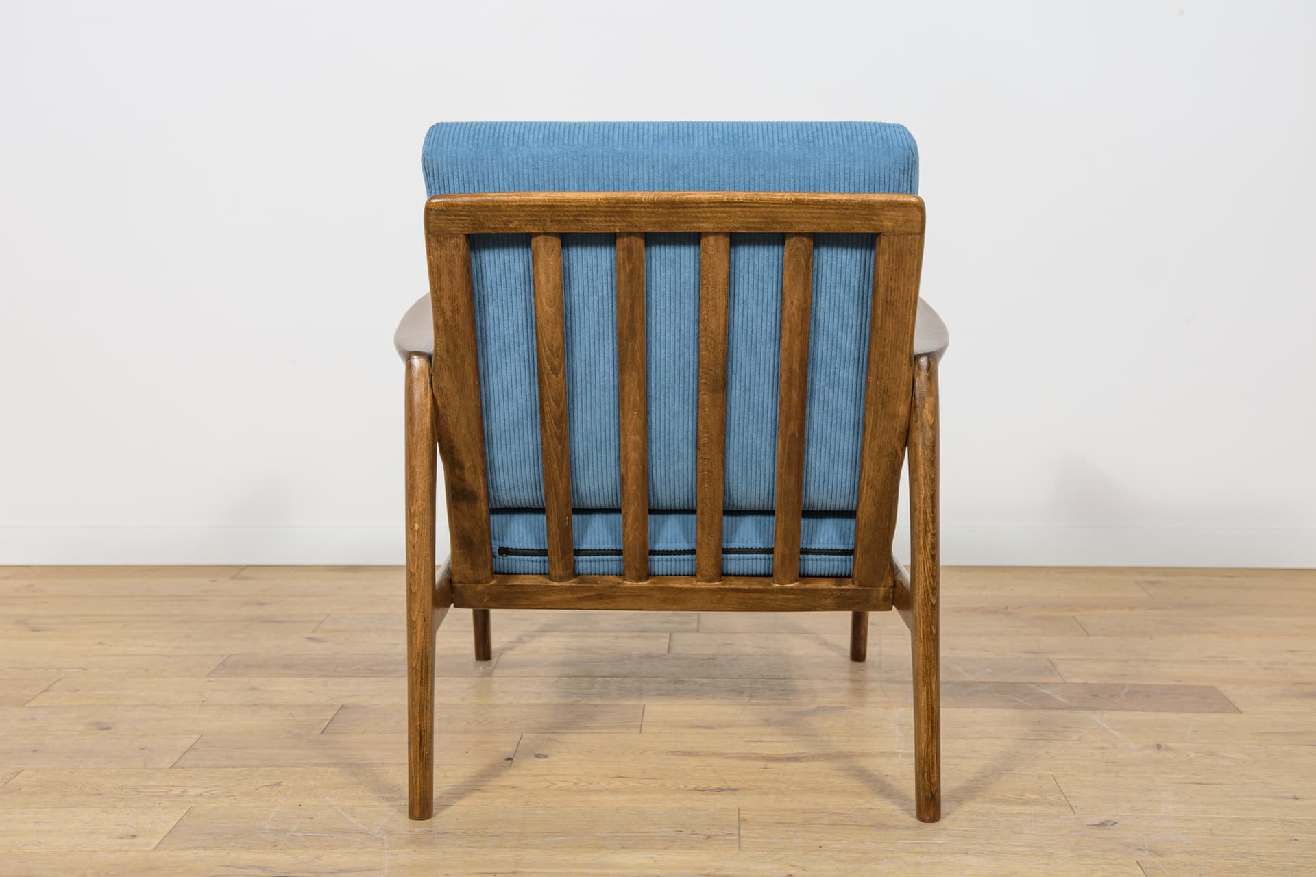Lounge chair Model 300-139, blue, beech, Swarzędzka Fabryka Mebli, Poland, 1960s. - 180659