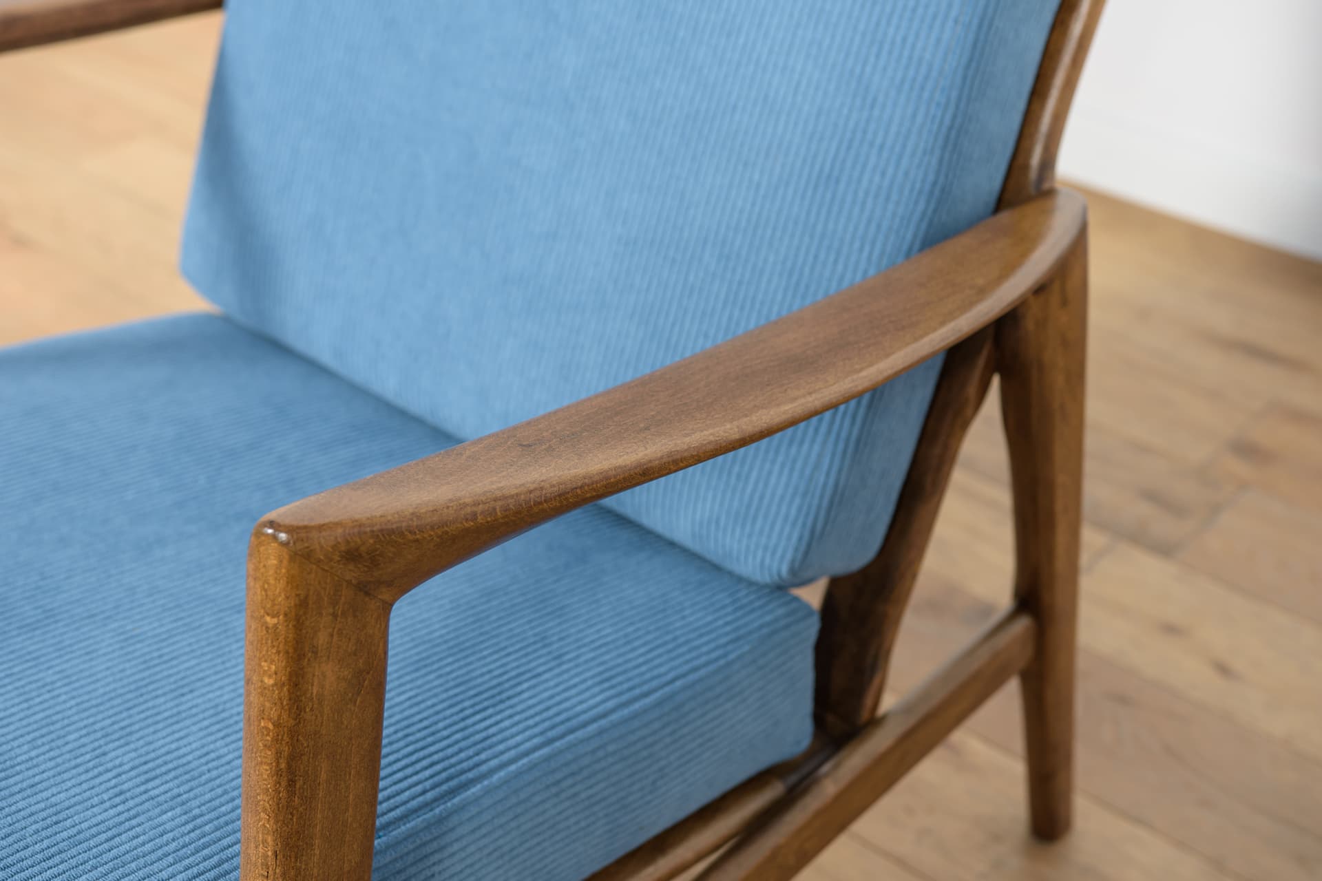 Lounge chair Model 300-139, blue, beech, Swarzędzka Fabryka Mebli, Poland, 1960s. - 180665