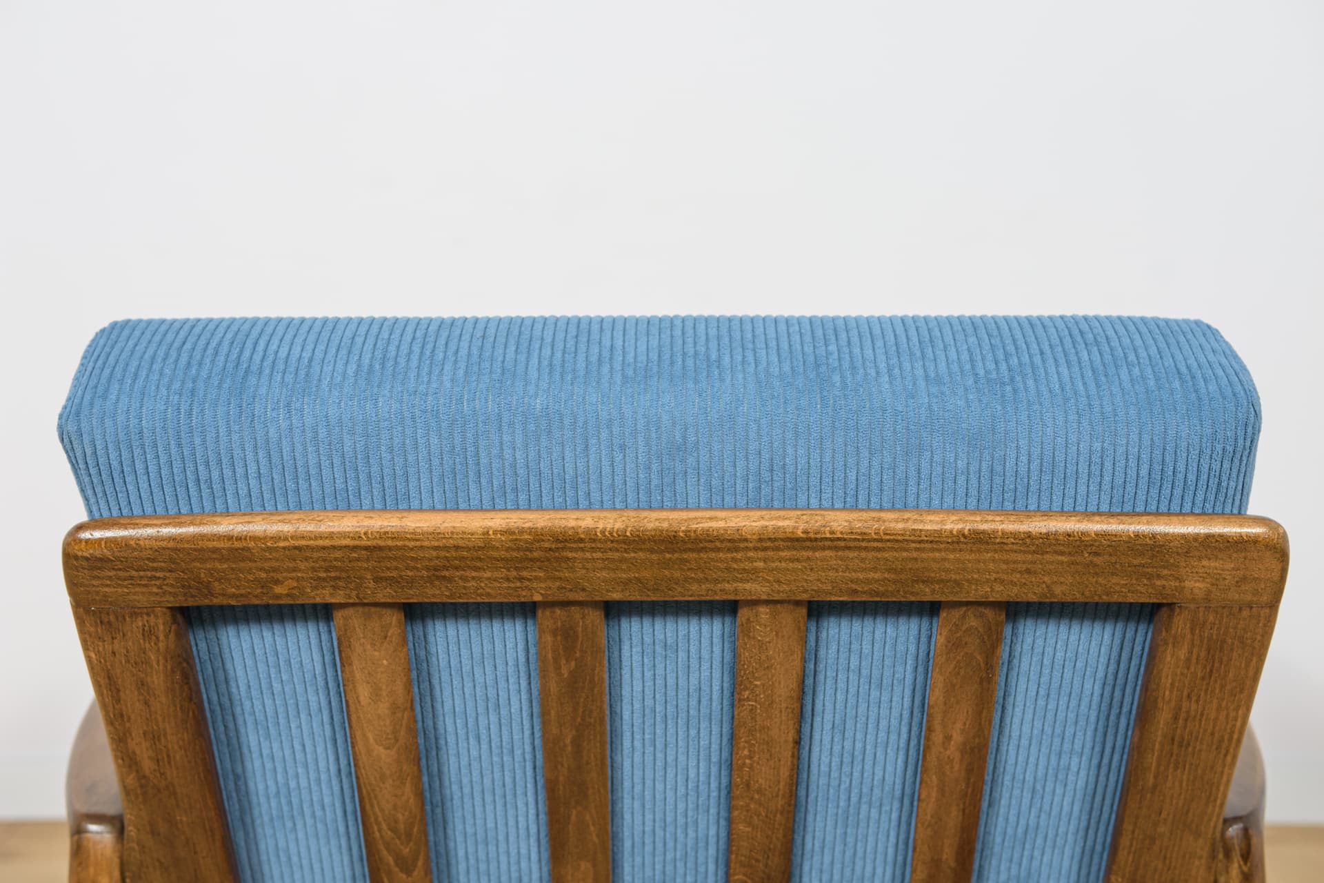 Lounge chair Model 300-139, blue, beech, Swarzędzka Fabryka Mebli, Poland, 1960s. - 180667