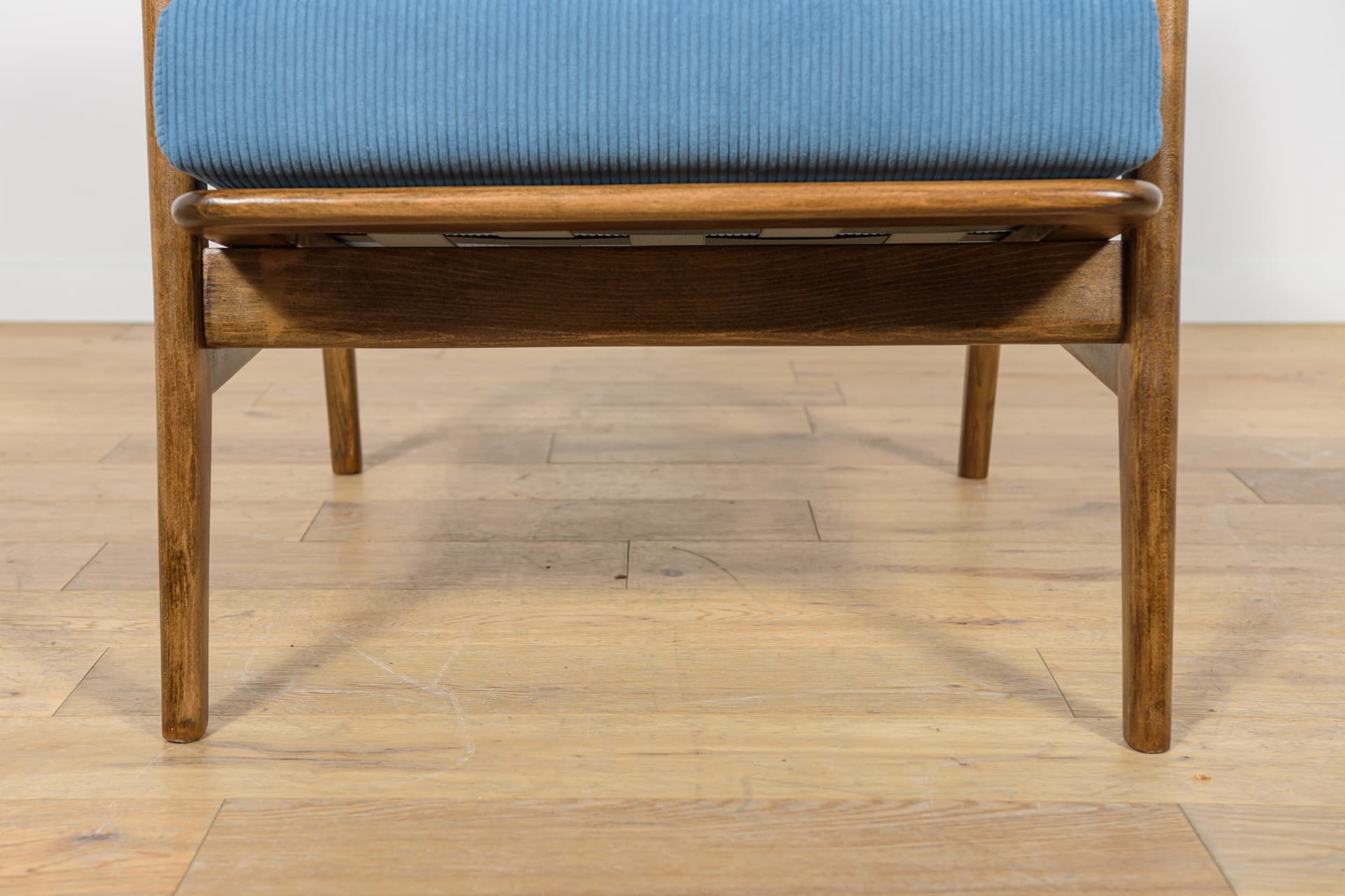 Lounge chair Model 300-139, blue, beech, Swarzędzka Fabryka Mebli, Poland, 1960s. - 180666