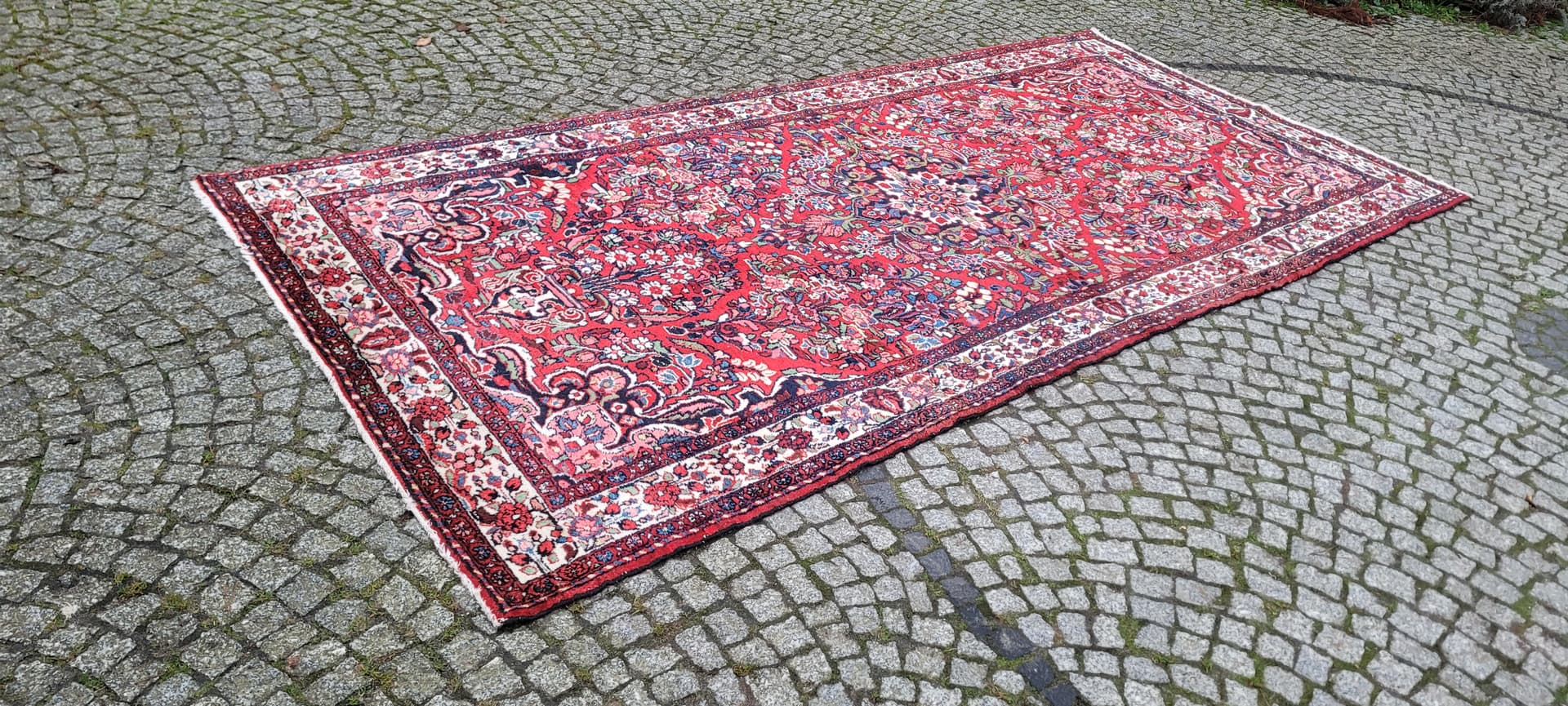 Rug Lilian 163x295 cm, red, wool, Iran, 1960s. - 181147
