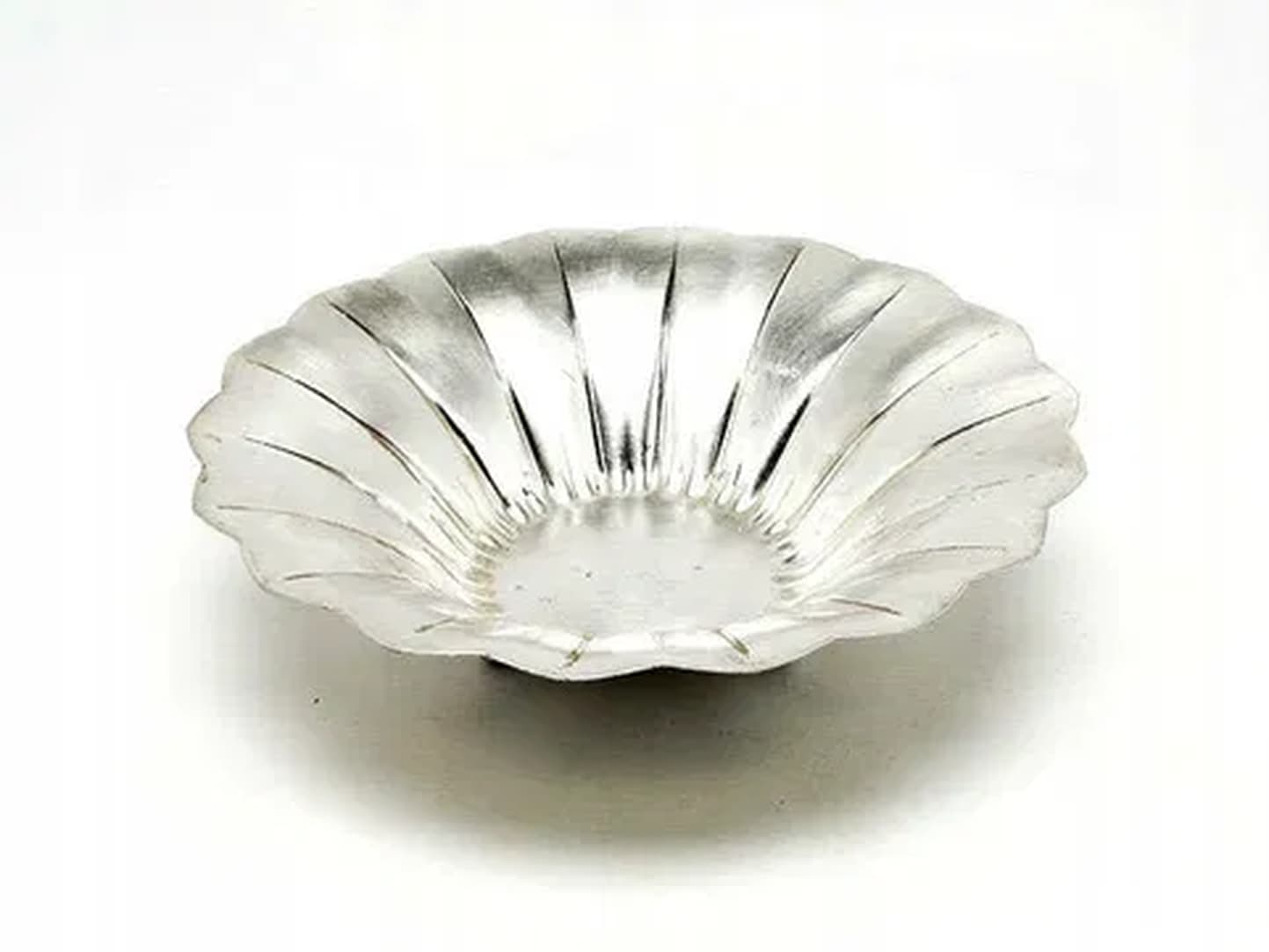 Art Deco bowl, silver-plated brass, WMF Ikora, Germany, 1930s.