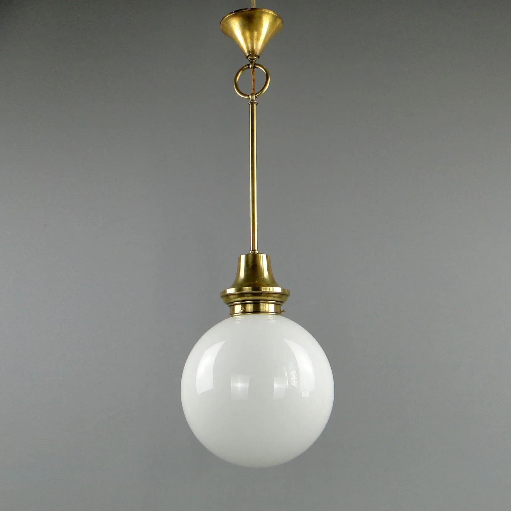 Lampa wisząca, biały, szkło, mosiądz, Austria, początek XX w. - 12654