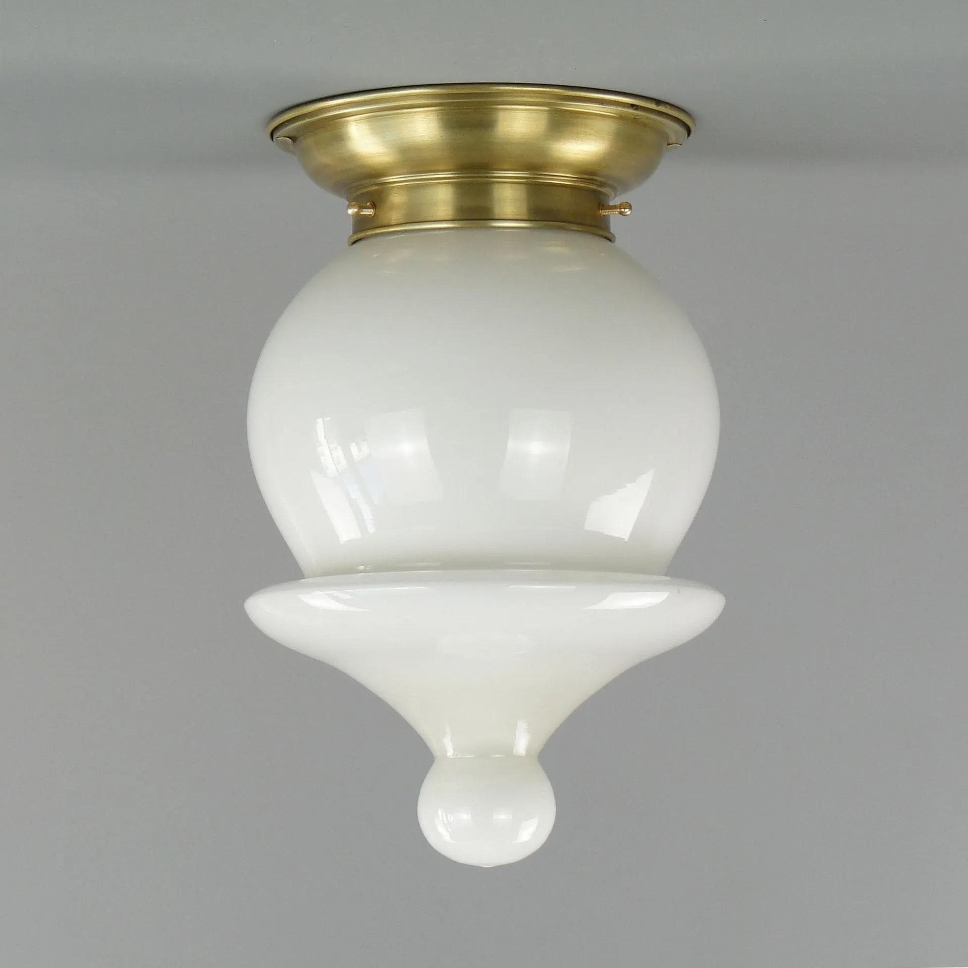 Lampa przysufitowa, biała, szkło, mosiądz, Polska, lata 70. - 12644