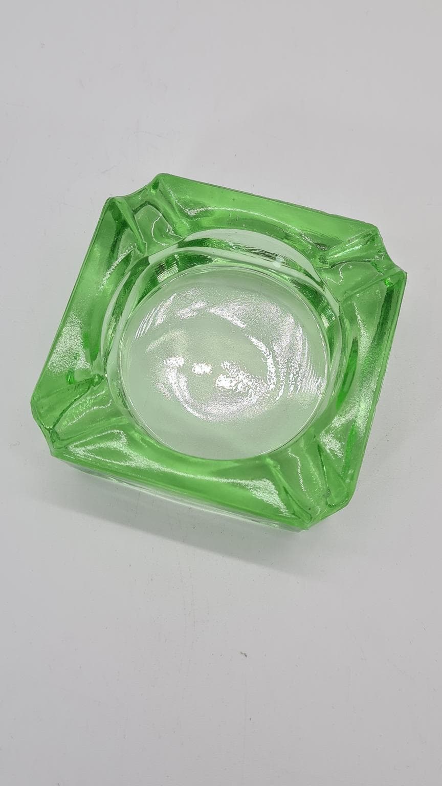 Popielniczka, Mid-Century Modern, szkło zielone, lata 60. - 182044