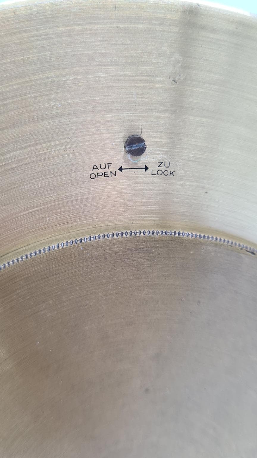 Zegar stołowy Condor, złoty, czarny, Szwajcaria, lata 60. - 182096