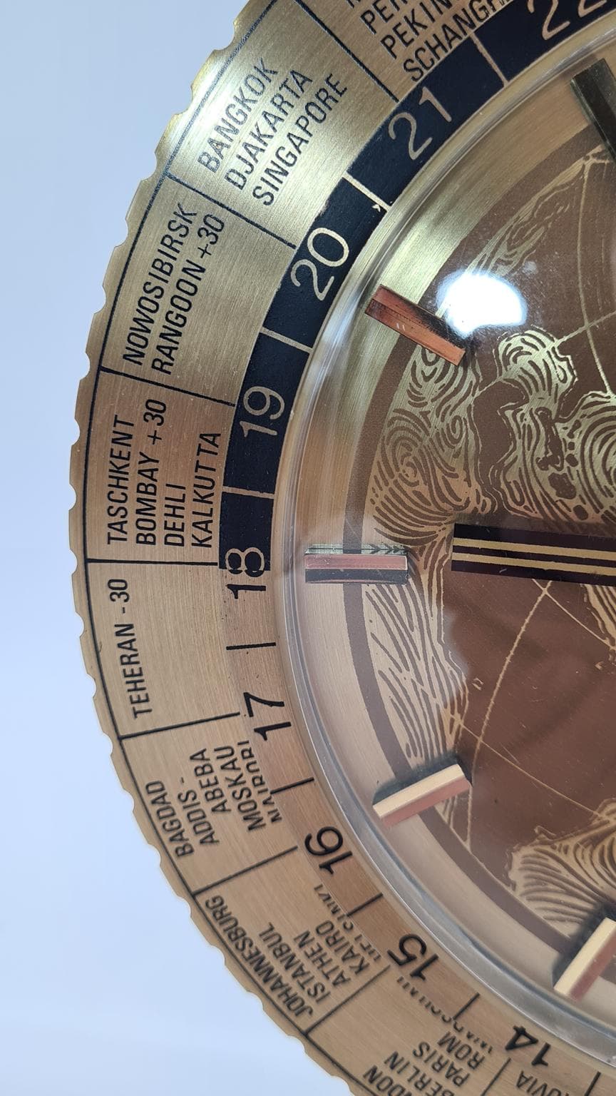 Zegar stołowy Condor, złoty, czarny, Szwajcaria, lata 60. - 182097