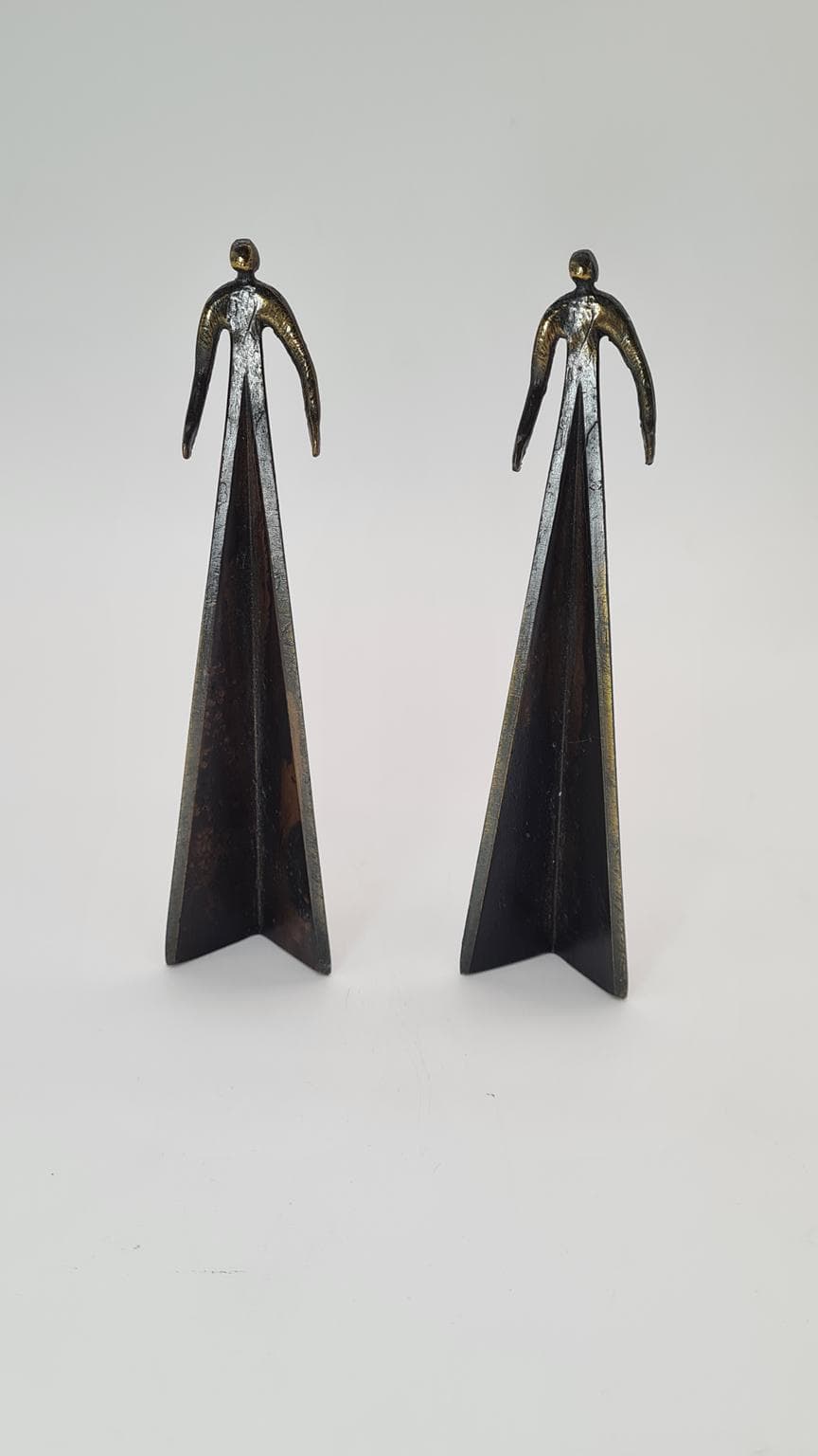 Pair of brutalist sculptures, dark brown bronze, 1980s. - 182171