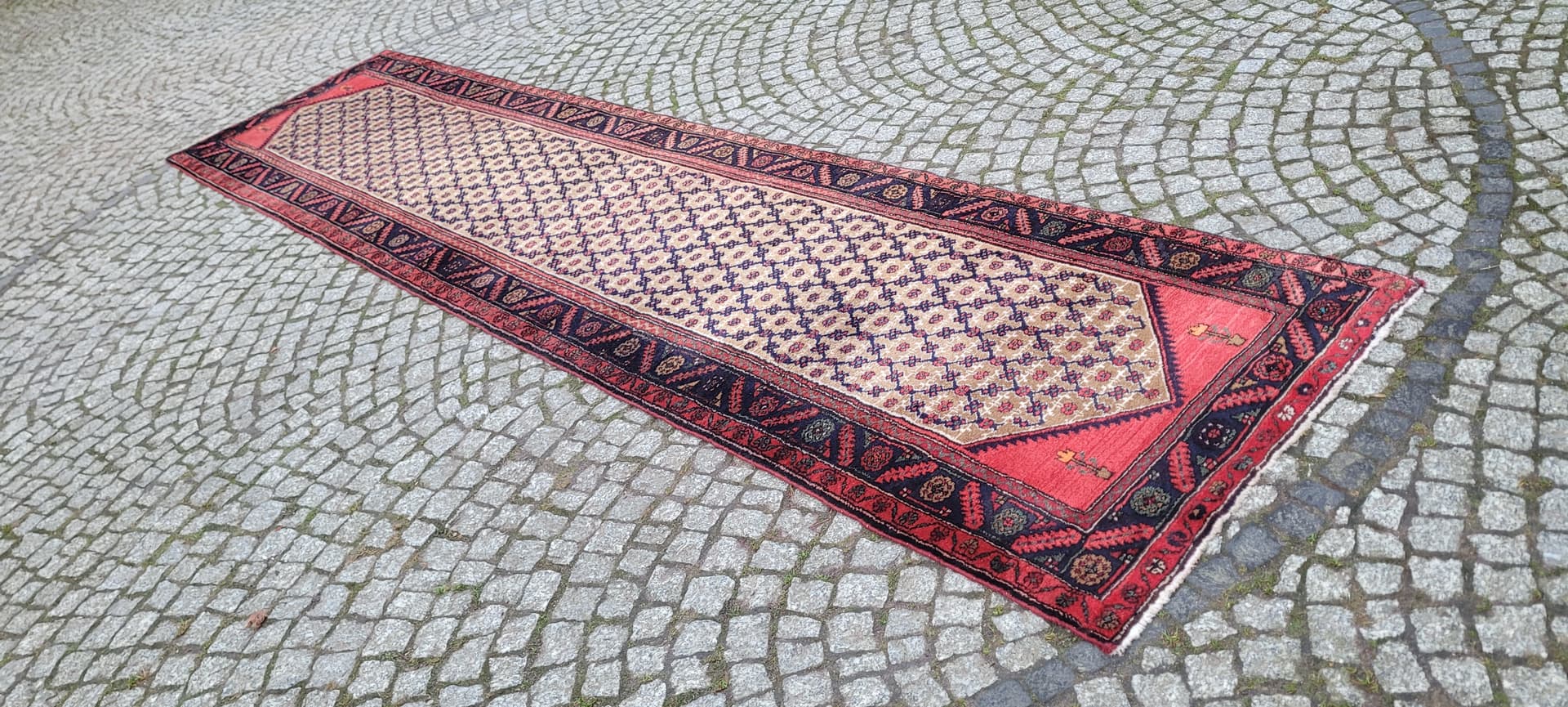 Chodnik Hamadan 397x94 cm, kość słoniowa, wełna, Iran, lata 20. - 182276