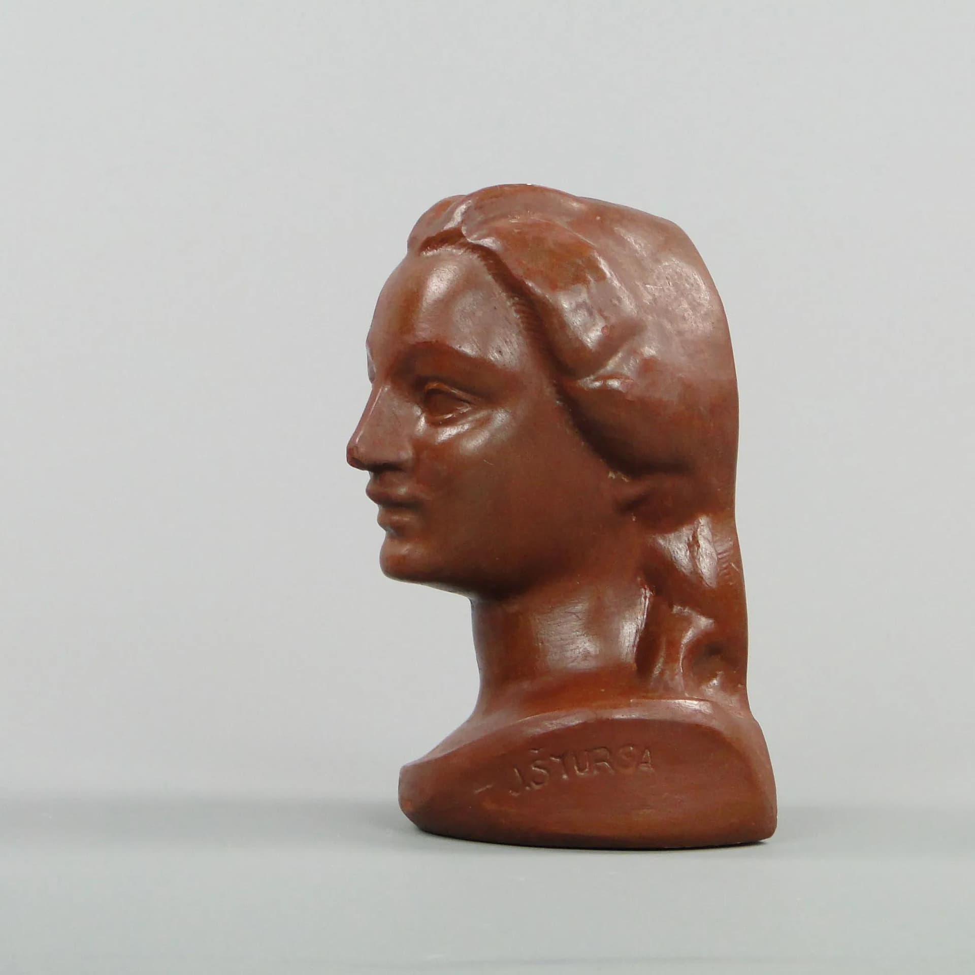 Rzeźba portretowa, ceramika brąz ciemny, aut. J. Štursa, Austro-Węgry, pocz. XX w. - 12609