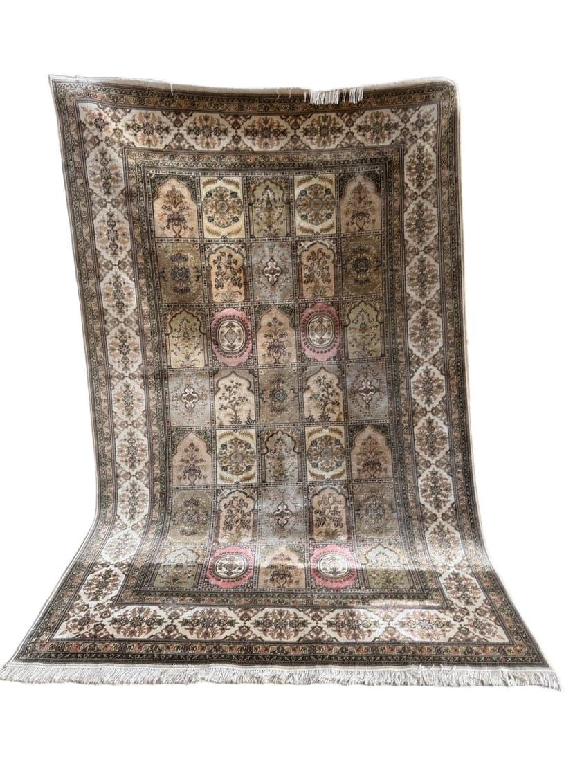 Dywan Ghoum, 300x190 cm, jedwab beżowy, Iran