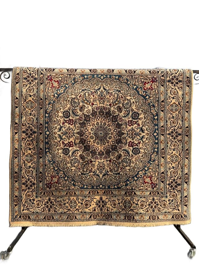 Persian rug Nain 200x200 cm, ivory, wool with silk, Iran - DIMENSION