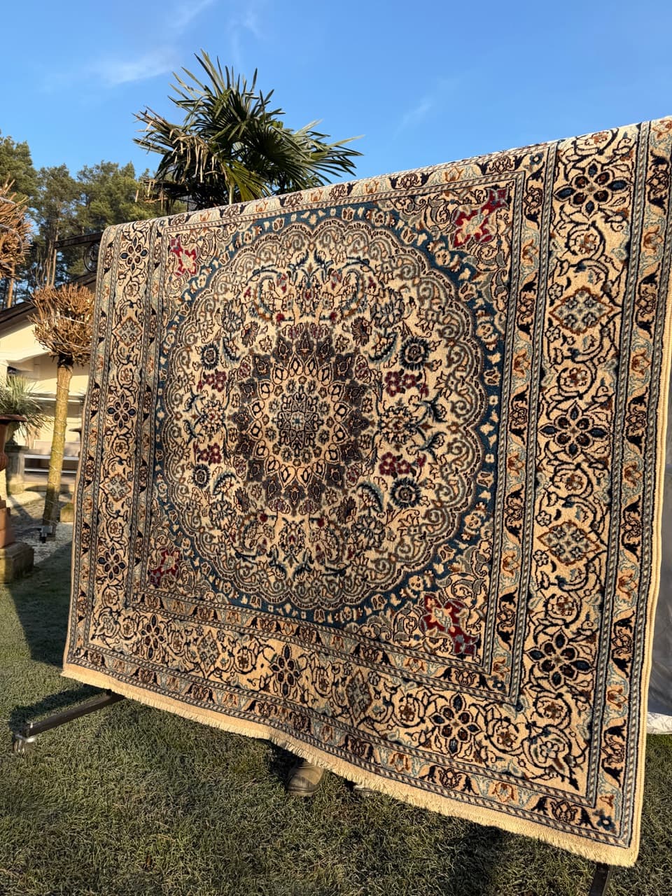 Persian rug Nain 200x200 cm, ivory, wool with silk, Iran - 182582