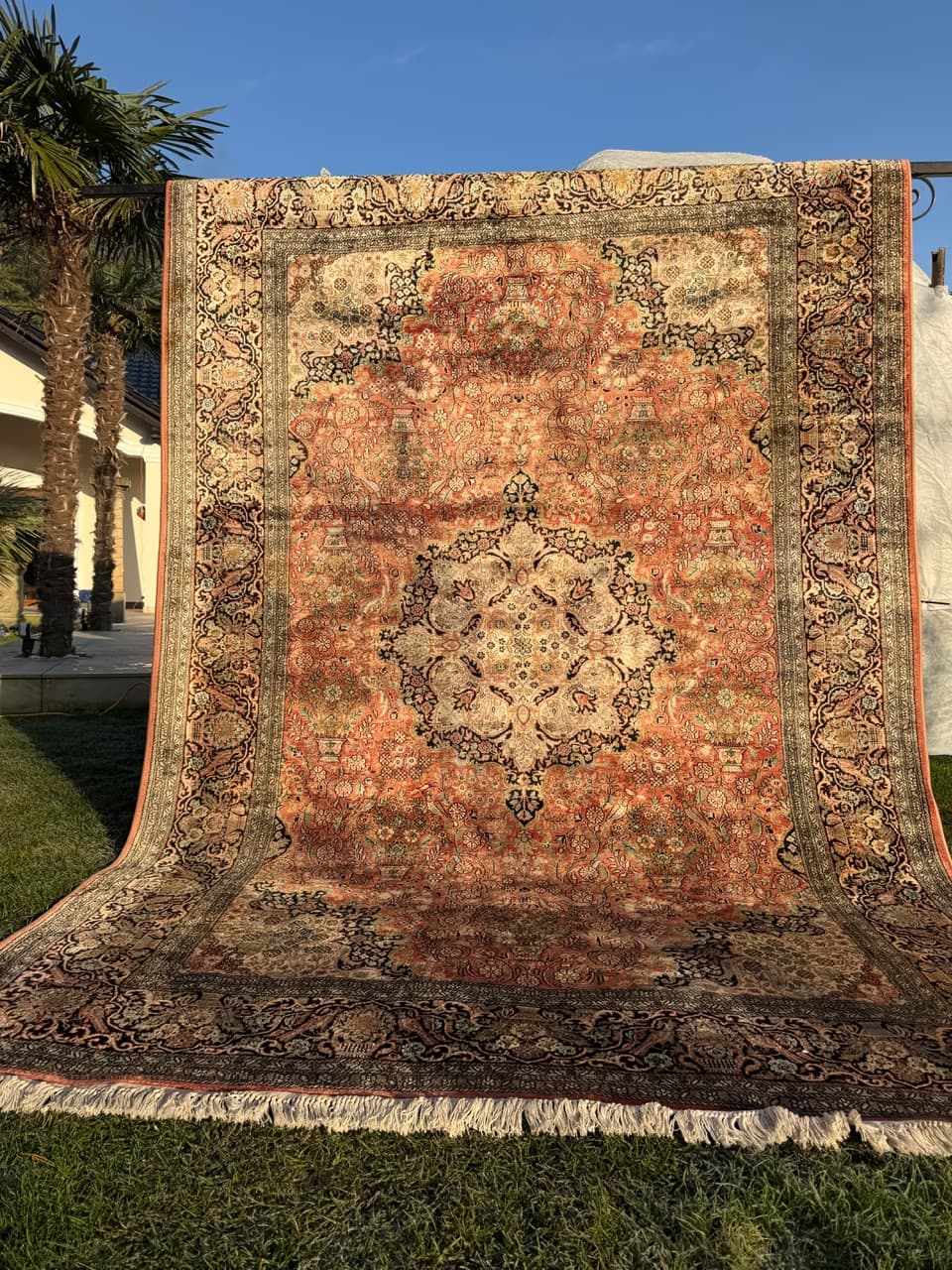 Rug Ghoum, 320x210 cm, silk, India - 183877