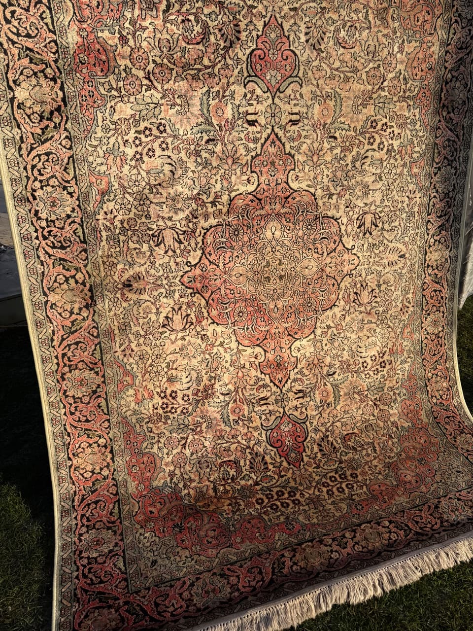 Rug Ghom/Qom 285x185 cm, beige silk, India, 1990s. - 183895
