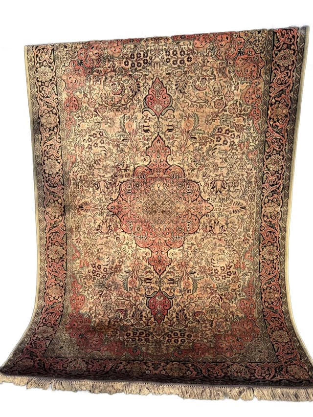 Rug Ghom/Qom 285x185 cm, beige silk, India, 1990s. - DIMENSION