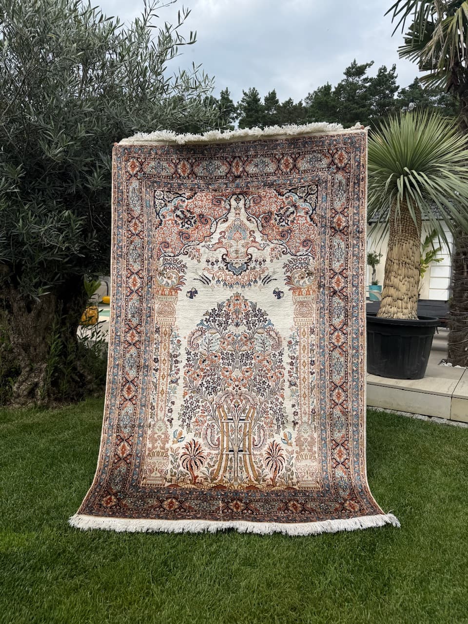 Carpet Ghoum, ivory white silk, India - 183919