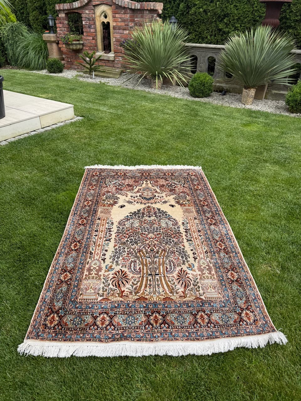 Carpet Ghoum, ivory white silk, India - 183925