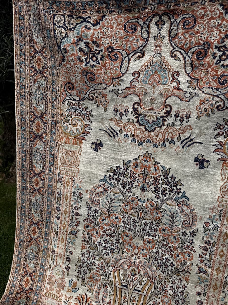 Carpet Ghoum, ivory white silk, India - 183922