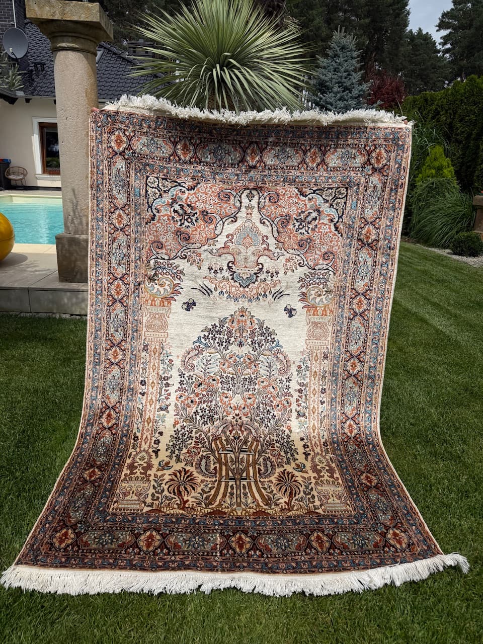 Carpet Ghoum, ivory white silk, India - 183917