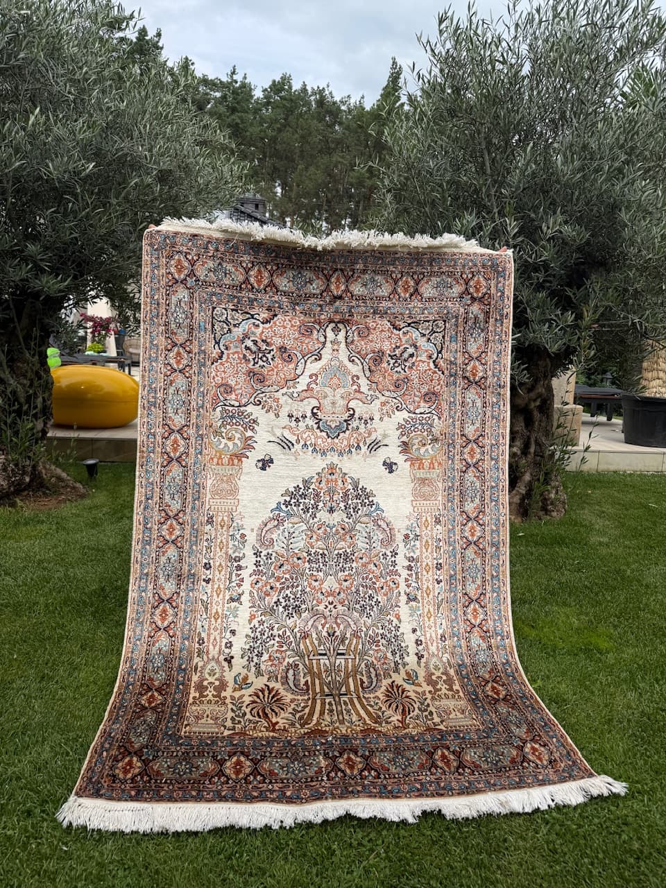 Carpet Ghoum, ivory white silk, India - 183914