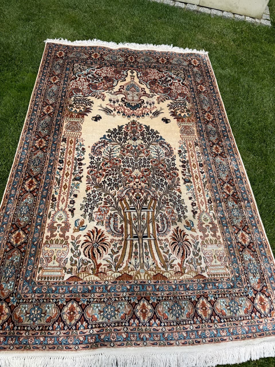 Carpet Ghoum, ivory white silk, India - 183923