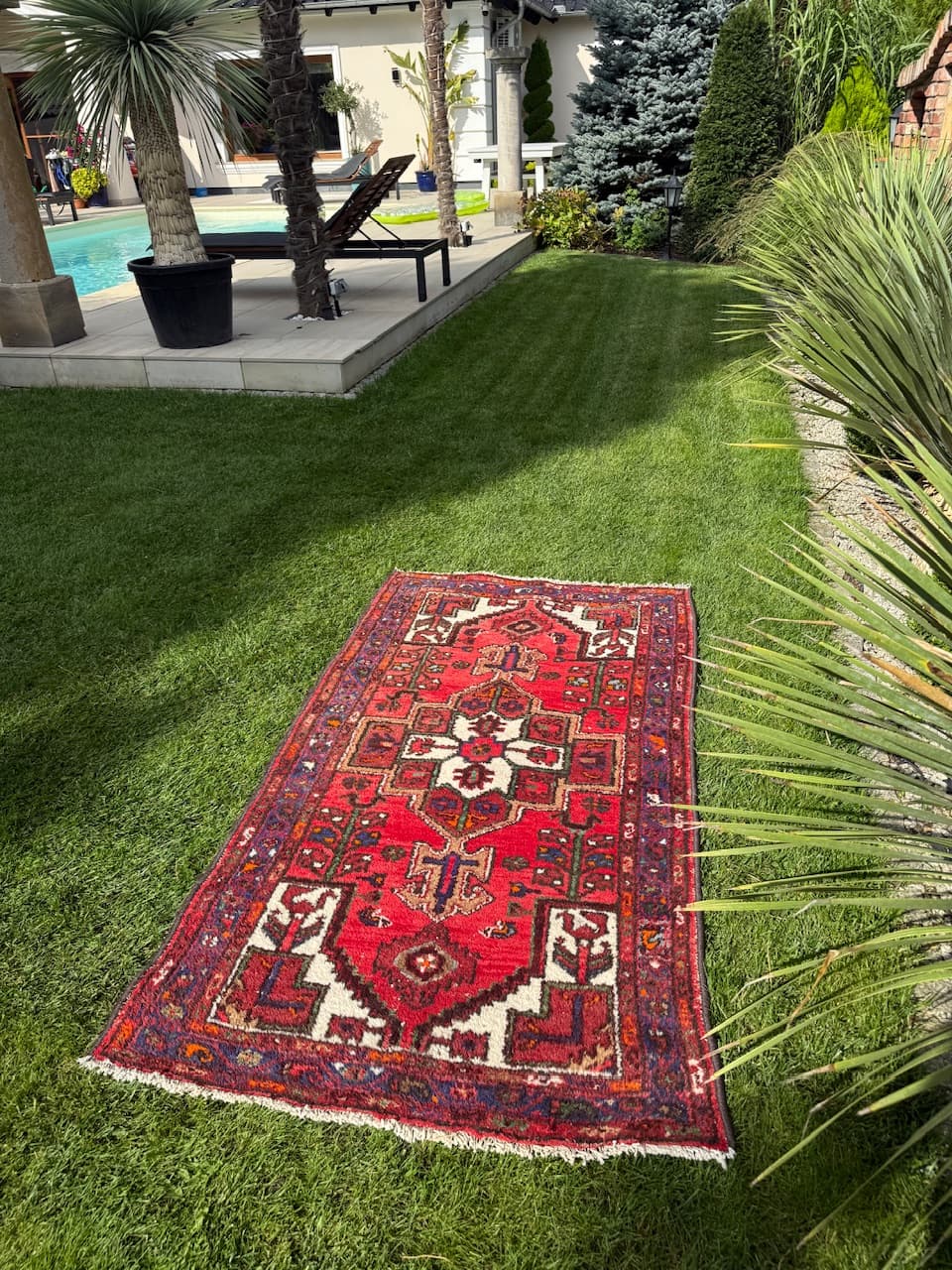 Rug Hamadan 190x104 cm, red, wool, Iran, 1950s. - 183956