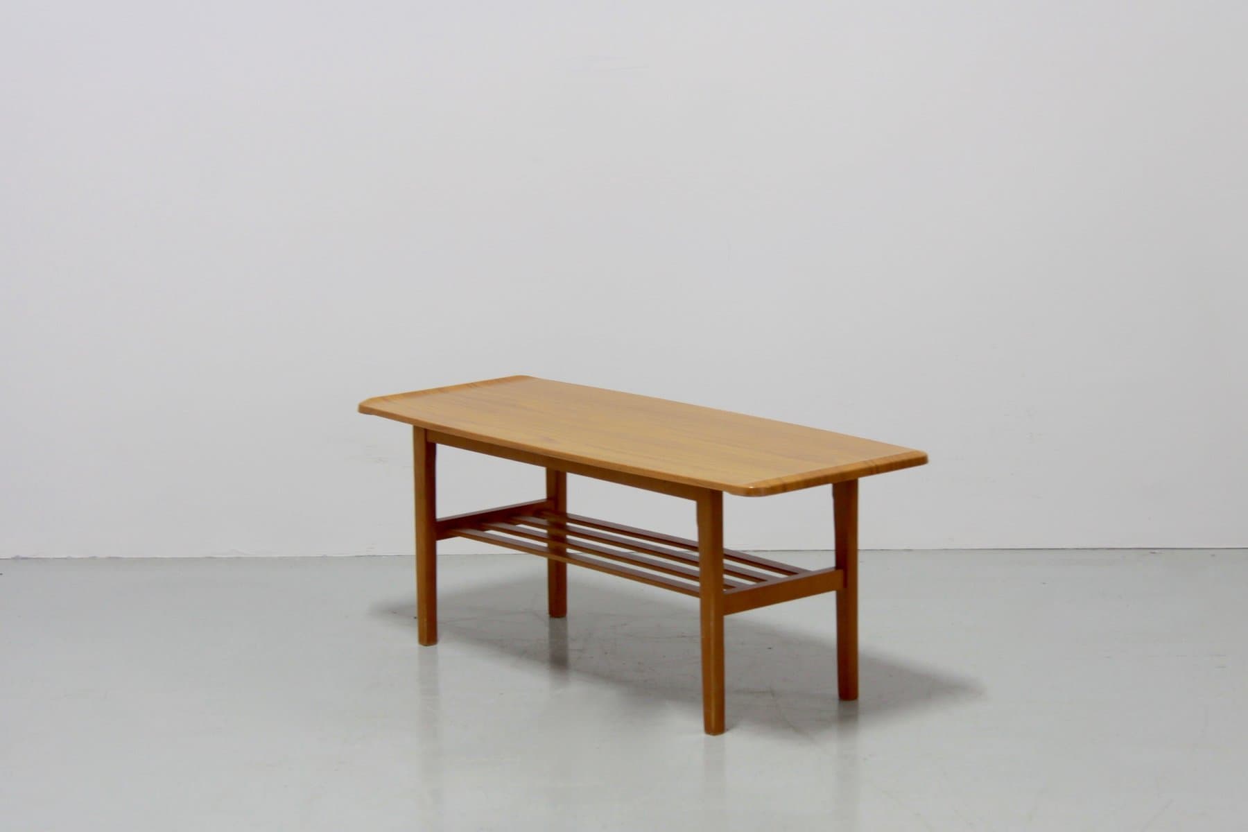 Stolik kawowy, beżowy, drewno, Formwood, lata 70. - 184618