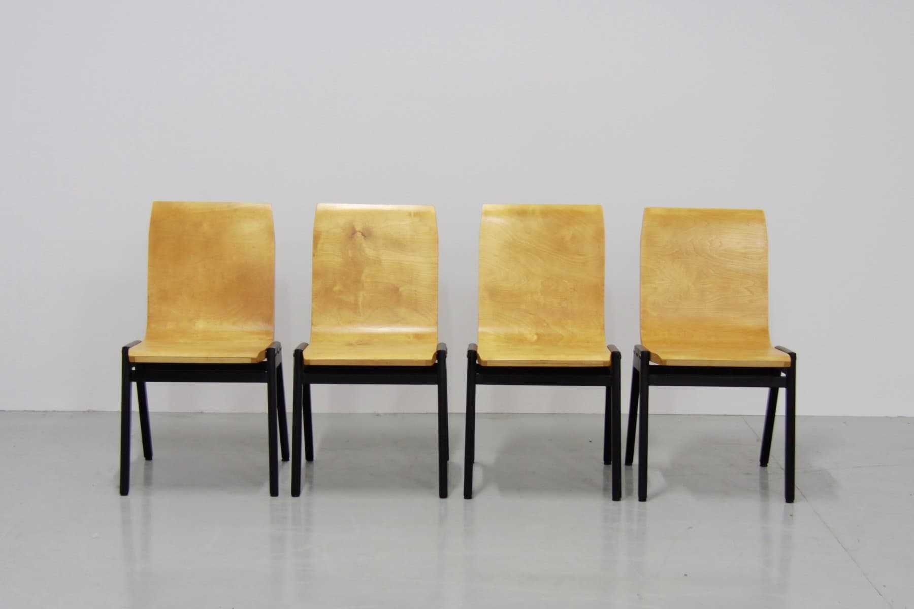 Set of four stacking chairs Roland Rainer, light brown, beech plywood - 184602
