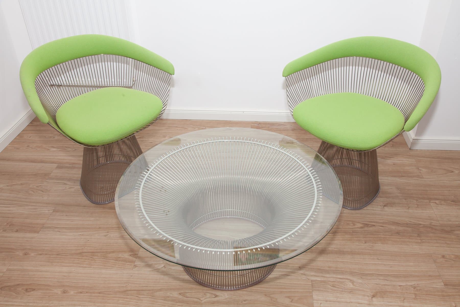 Zestaw 1725, dwa fotele i stolik kawowy, proj. W. Platner, Knoll, 1979 - 184569