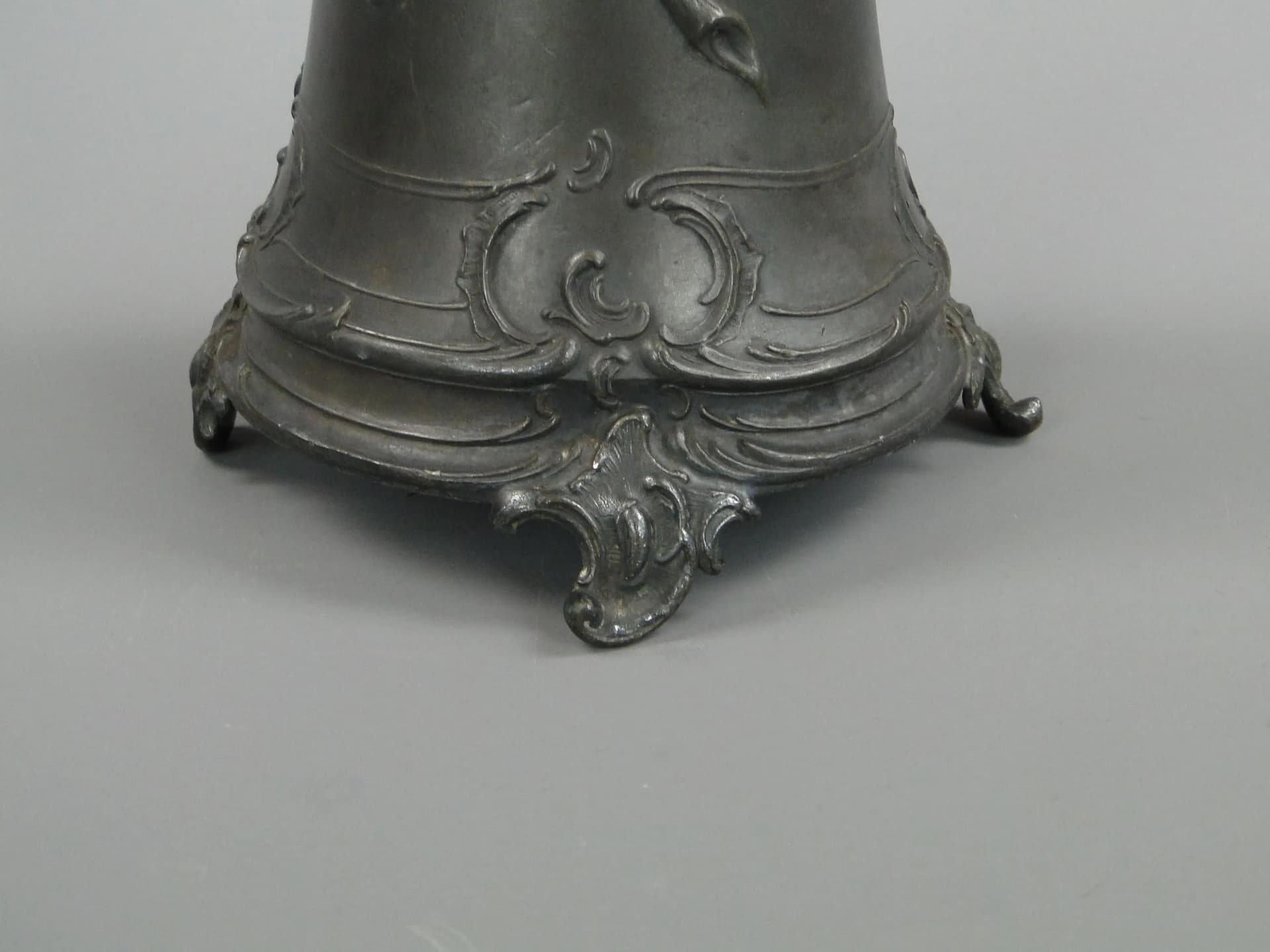 Dzban wino rococo, cyna platerowana szary, WMF, Niemcy, XIX w. - 12754