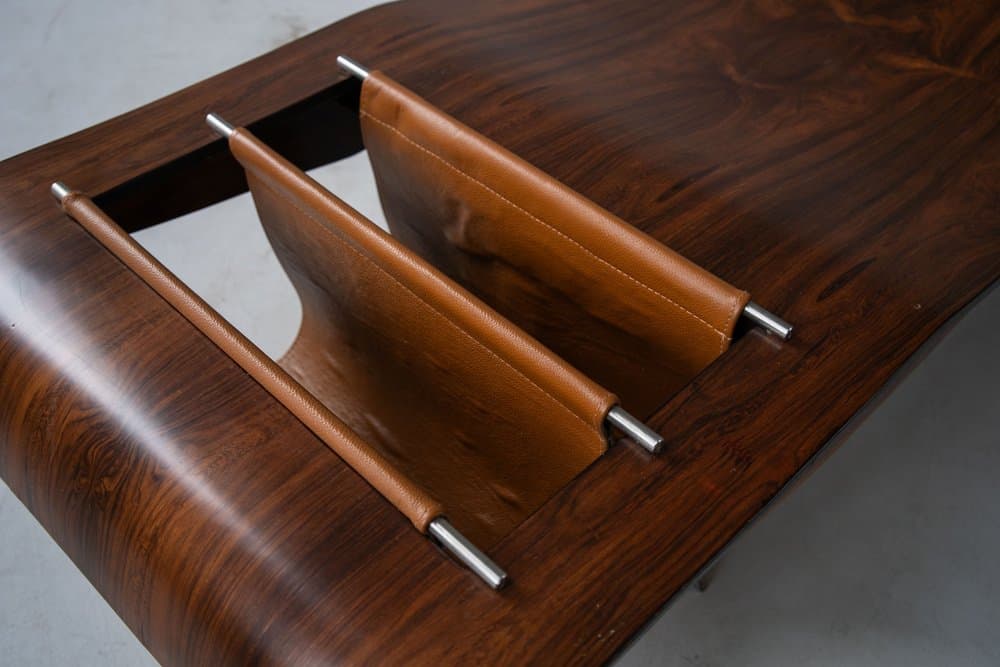 Ławka Onda z półką na gazety, brązowa, palisander, proj. J. Zalszupin, Atelier Moveis, lata 50. - 184319