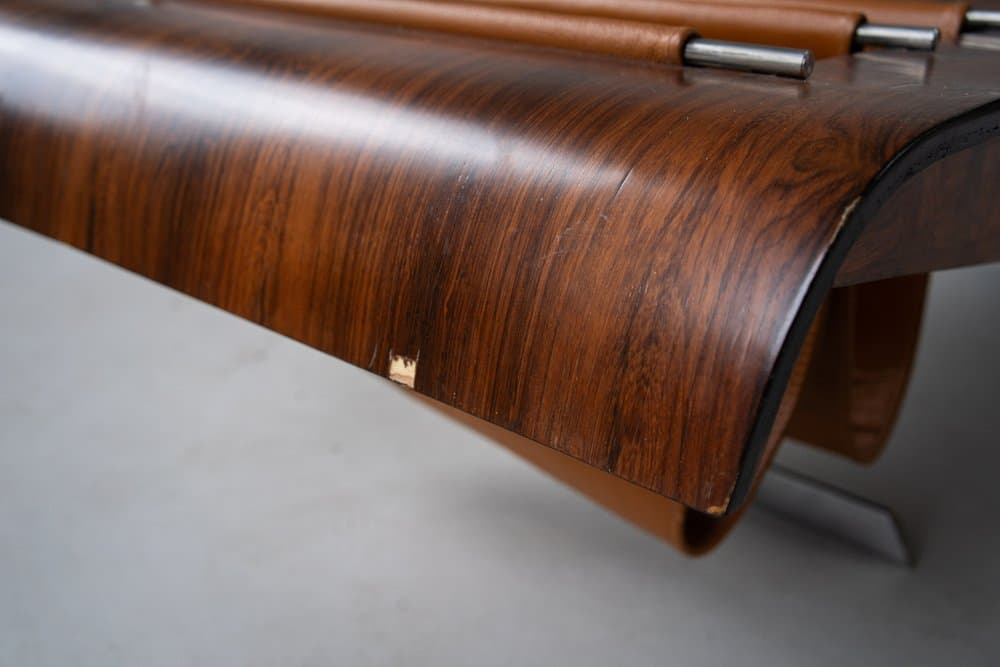 Ławka Onda z półką na gazety, brązowa, palisander, proj. J. Zalszupin, Atelier Moveis, lata 50. - 184317