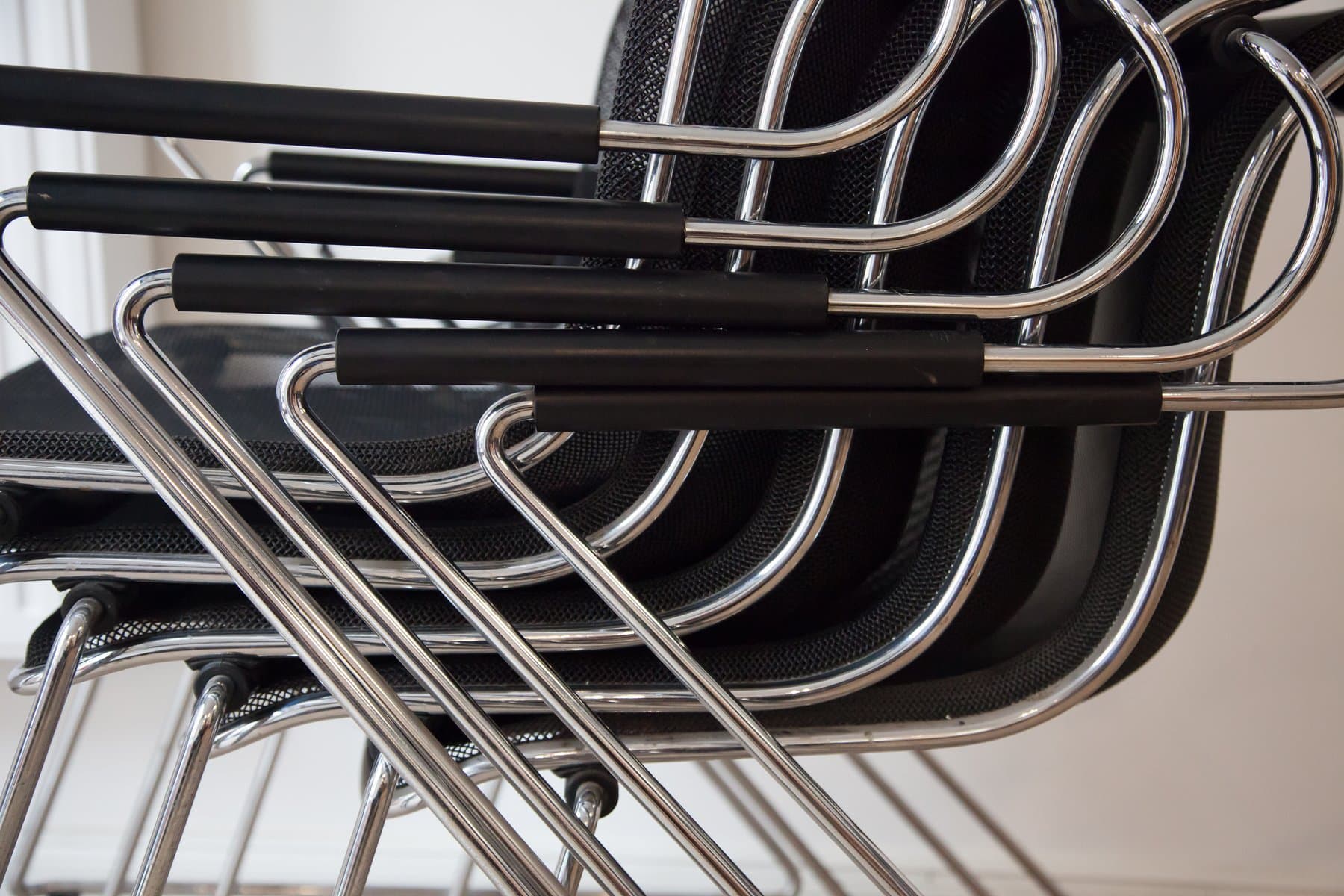 Zestaw sześciu krzeseł z podłokietnikami Penelope, proj. Ch. Pollock, lata 80. - 184167