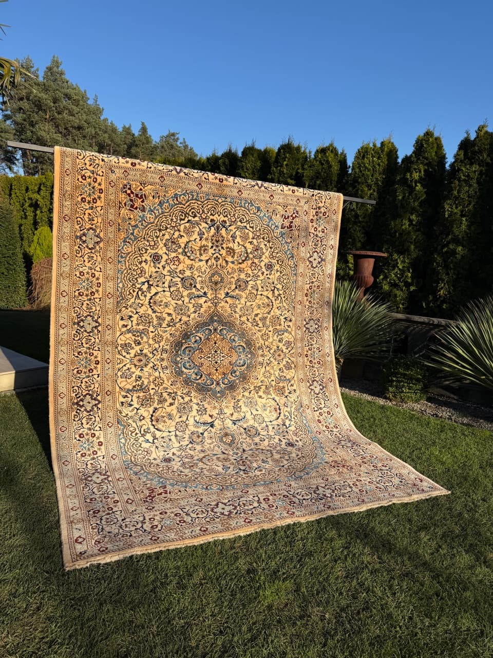 Persian rug Nain, ivory, wool silk, Iran, 1990s. - 184047